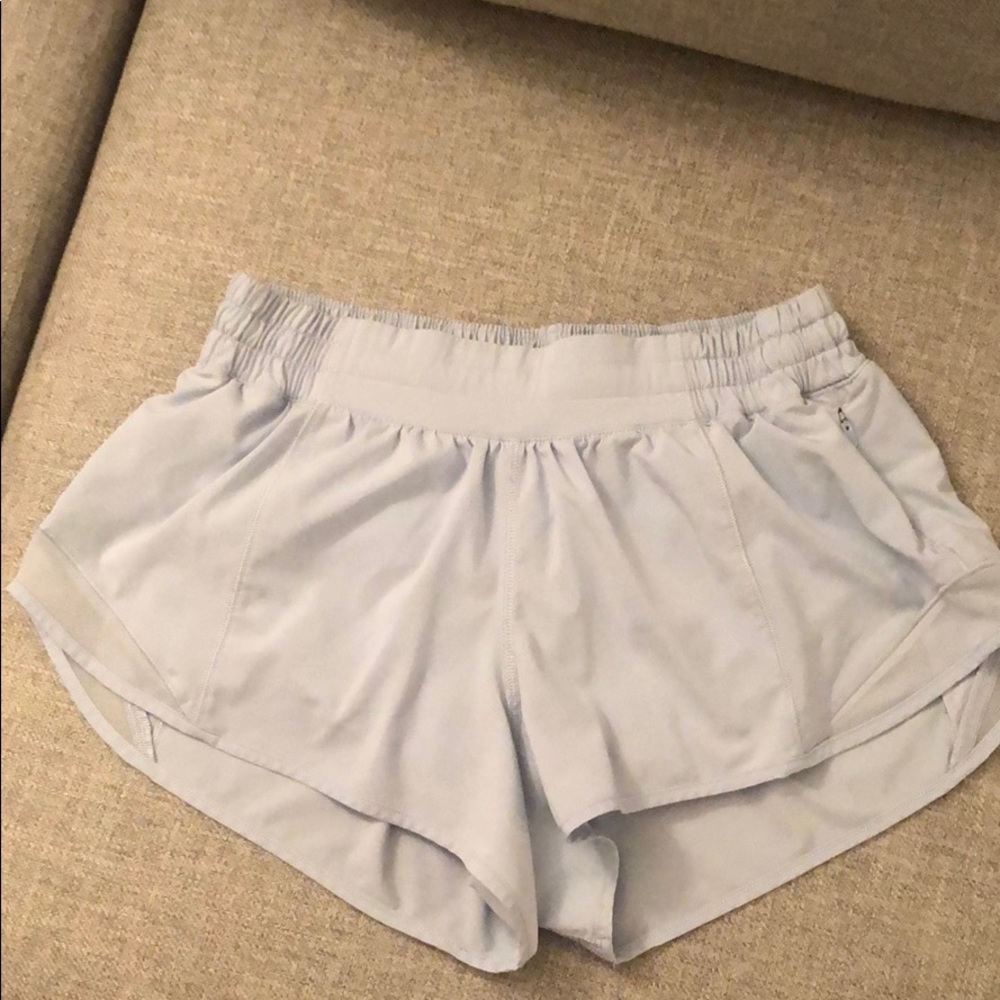 Lululemon Hotty Hot short size 6 light blue